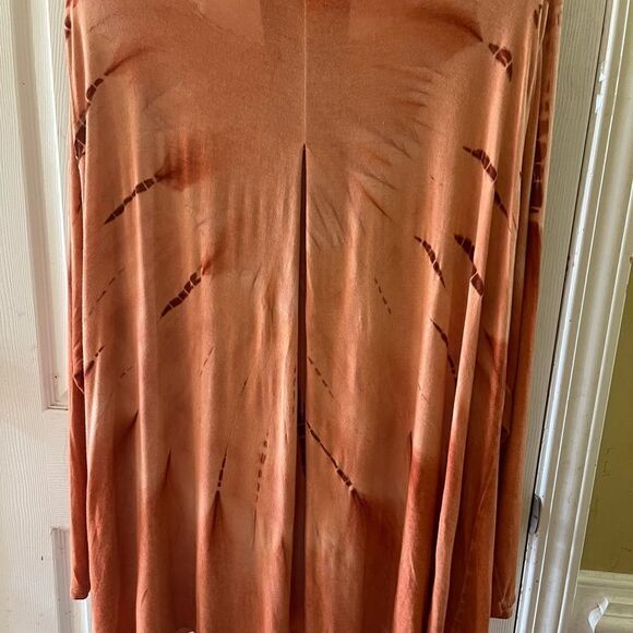 Indigo thread  plus size Burnt orange tie dye tunic size 2X - Picture 2 of 9